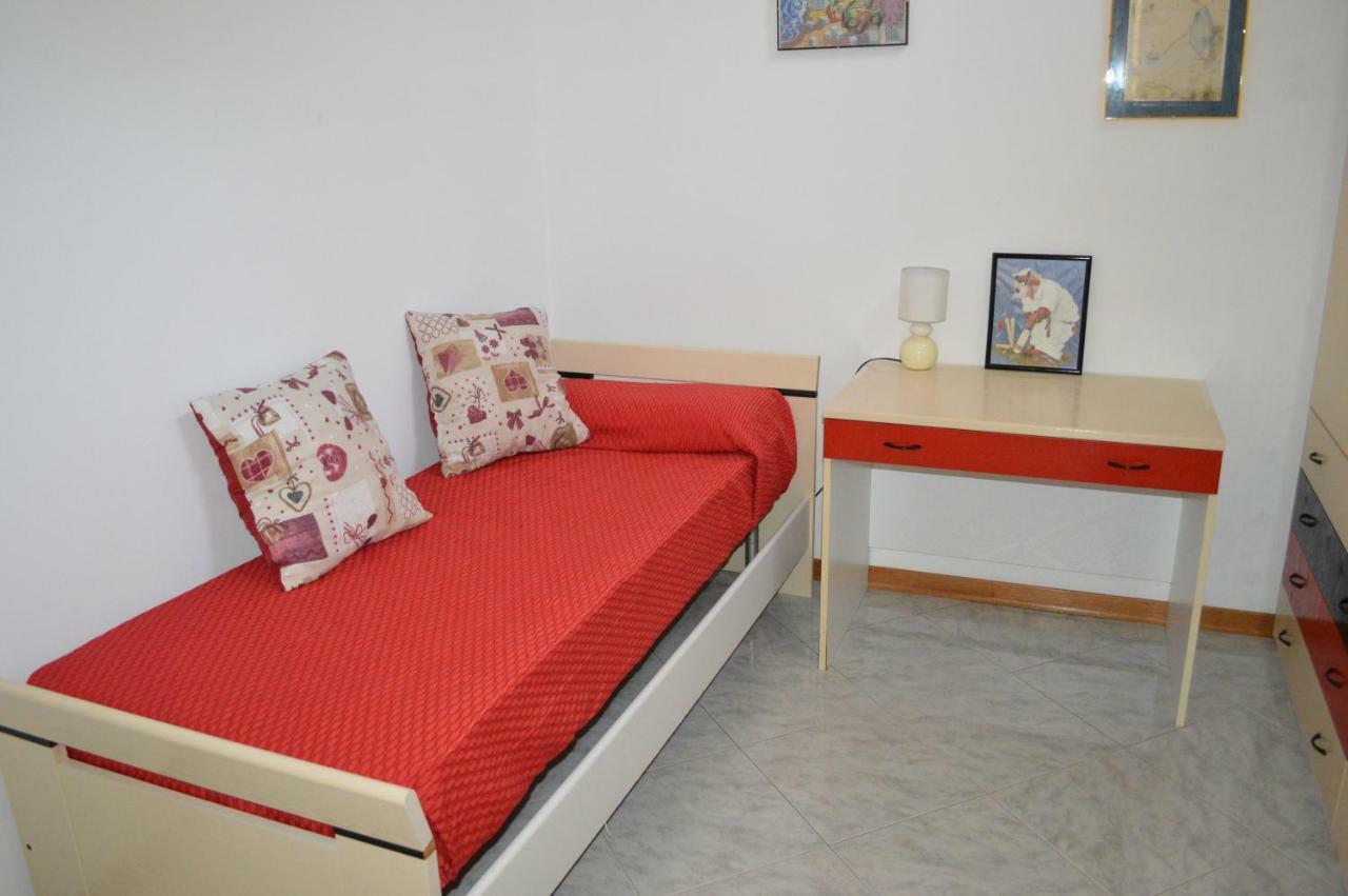 Casa Vacanze Da Roberta A Pochi Km Da Oristano Simaxis المظهر الخارجي الصورة